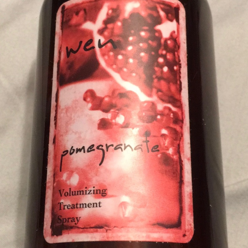 NWT,WEN POMEGRANATE TREATMENT SPRAY, PRICES ARE FIRM, NO EXCHANGES OR REFUNDS